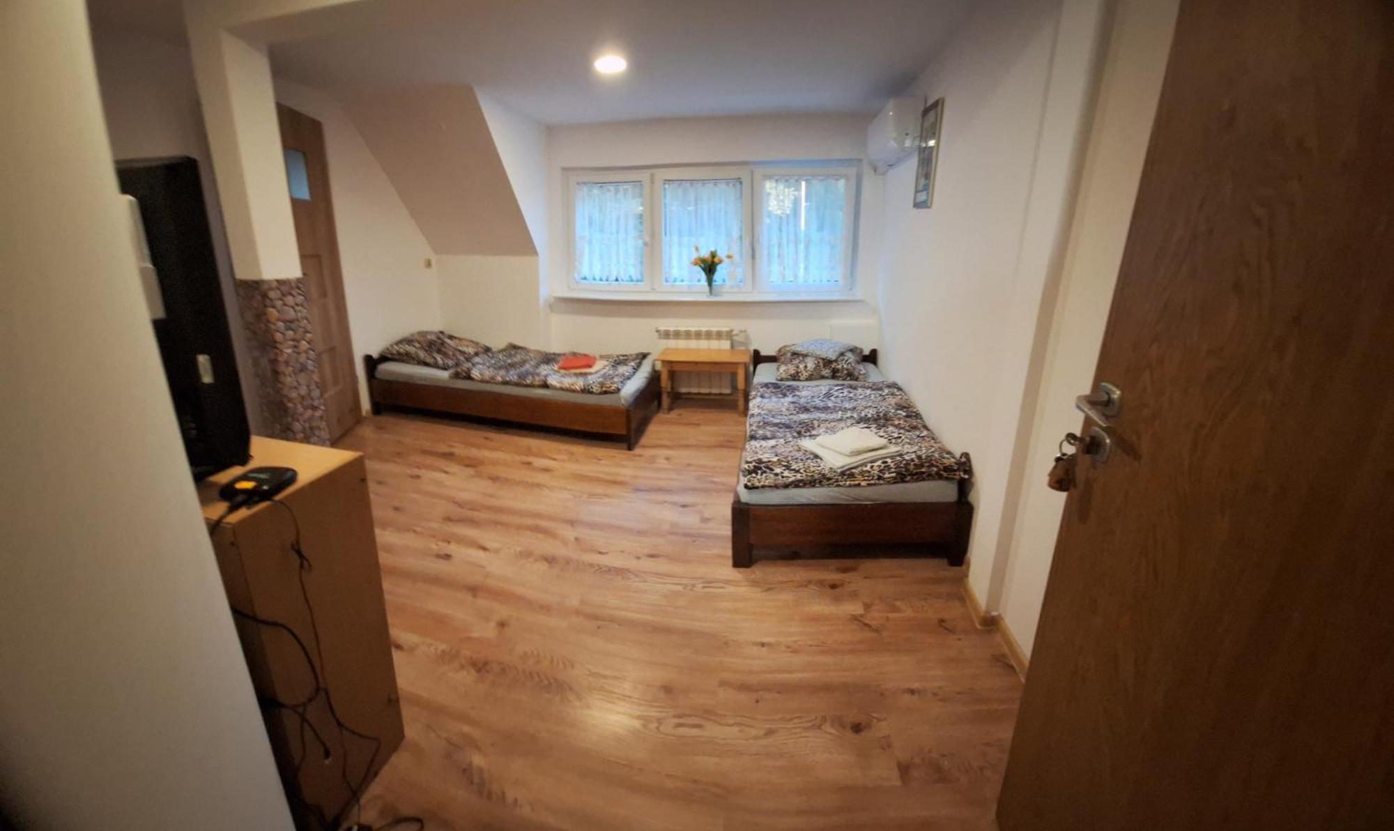 Knajpa Sorba Hotel Skwierzyna Bagian luar foto